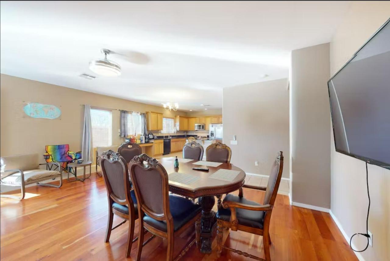 New! Stunning Peaceful Peoria Home - Very Close To Sports Complex Exterior photo
